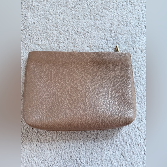 Cuyana mini zippered pouch - Picture 9 of 14